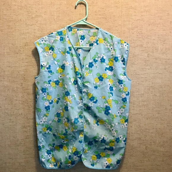 Tops - Vintage Groovy Floral Apron/Smock